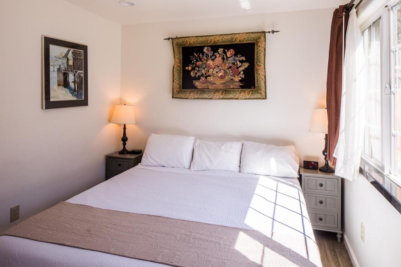 Andril Fireplace Cottages パシフィック・グローブ エクステリア 写真