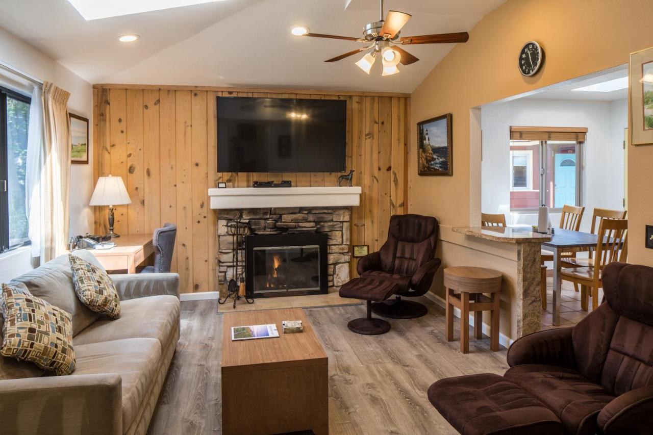 Andril Fireplace Cottages パシフィック・グローブ エクステリア 写真