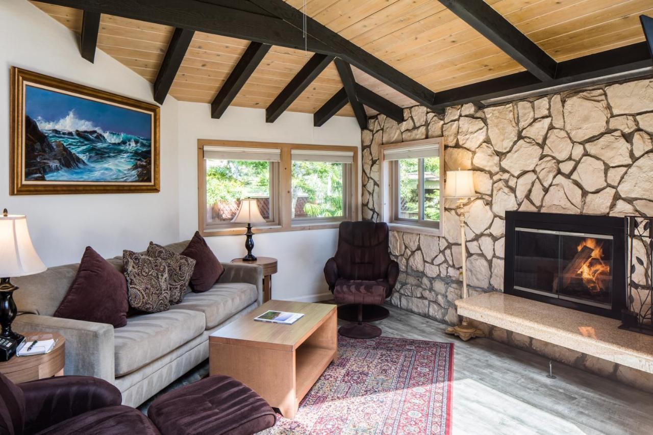 Andril Fireplace Cottages パシフィック・グローブ エクステリア 写真